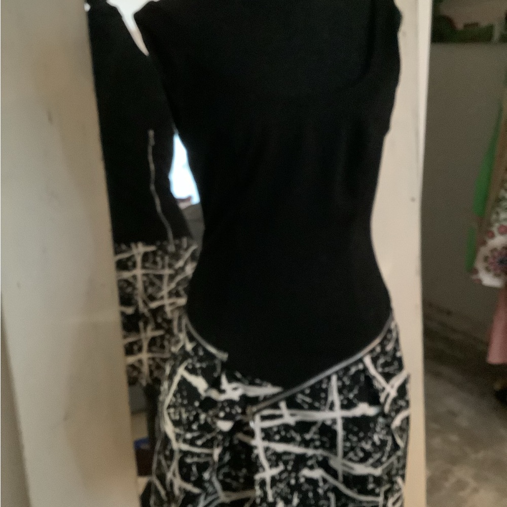 Guess Black and White Asymmetrical Bubble Skirt